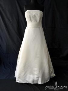 White One pour Pronovias - Janais
