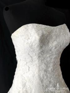 San Patrick pour Pronovias - Halivert