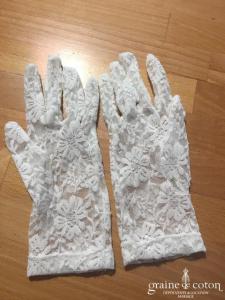 Gants courts en dentelle ivoire clair