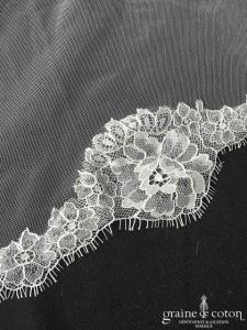 Bianco Evento - Voile simple long de 250 cm en soft tulle ivoire bordé d'une fine dentelle