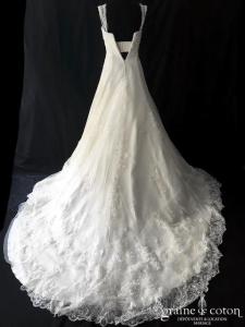 Elie Saab - Création en dentelle et perles ivoire clair