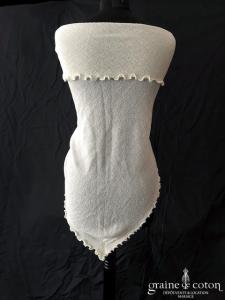 Création - Châle tricoté main en maille élastique ivoire