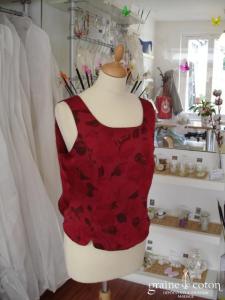 Un jour ailleurs - Haut débardeur rouge