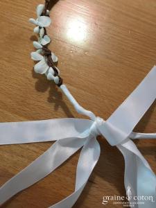 Création - Couronne de petites fleurs blanches