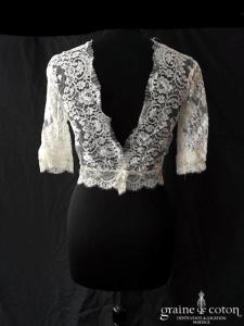 Création - Boléro long en fine dentelle manches 3/4 et dos nu en V