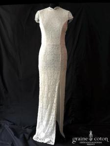 Création - Robe une pièce en dentelle ivoire