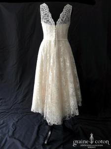 Elisabeth passion pour Clara Couture - Robe mi longue en dentelle brodée