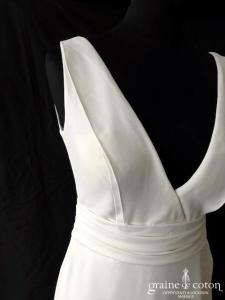 Metropolitan by Eleni Elias - Robe en crêpe fluide ivoire clair