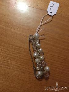 Remonte traîne broche avec perles