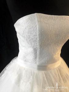 Oksana Mukha - Constance