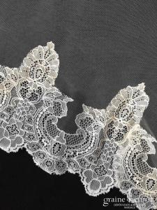 Cymbeline - Voile long de 3 mètres en tulle ivoire bordé de dentelle ivoire