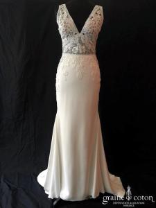 Pronovias - Emily