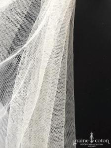 Pronovias - Voile long de 3 mètres en tulle fluide bords bruts