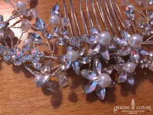 Création - Peigne en strass et perles motifs fleurs