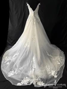 Luna Novias - Versal