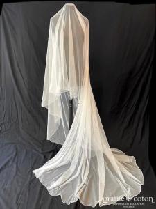 Rosa Clara - Voile long de 3 mètres en tulle fluide surjeté