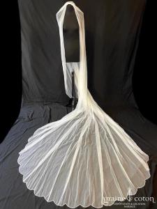 Pronovias - Voile long de 3,5 mètres en tulle souple bordé de perles transparentes