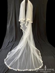 Marylise - Voile long de 2,50 mètres en tulle ivoire clair bordé de guipure