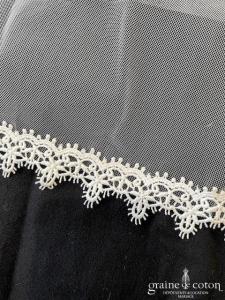 Pronovias - Voile long de 3 mètres en tulle ivoire clair bordé de guipure