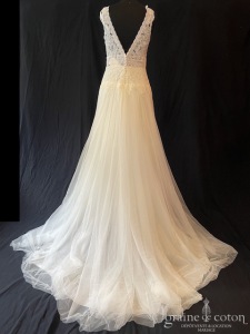 Modeca pour White Boutik - Feline