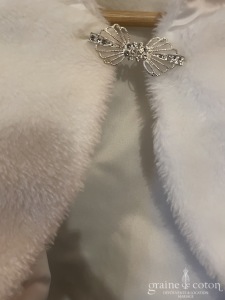 Edelweiss - Boléro chaud petite fille d'honneur en fausse fourrure ivoire