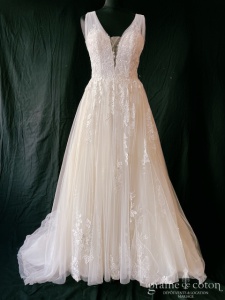 Nicole - Création en tulle couleur nude et dentelle ivoire