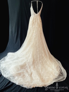 Pronovias - Hyperion