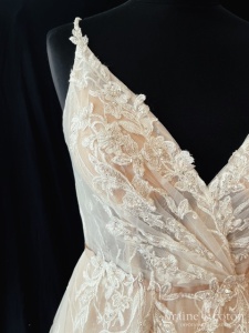 Pronovias - Hyperion