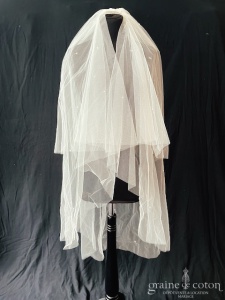Création - Voile mi long en tulle ivoire avec perles