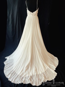 Jeanne Source - Mathilda