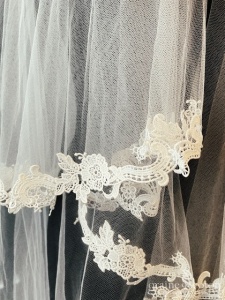 O'Scarlett - Voile mi long Paola en tulle ivoire clair bordé de guipure