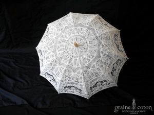 Ombrelle en dentelle