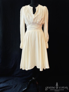 Edith Bréhat - Création courte en soie ivoire