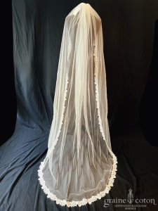 Bianco Evento - Voile simple long de 220 cm en soft tulle ivoire bordé d'une dentelle guipure