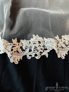 Bianco Evento - Voile simple long de 220 cm en soft tulle ivoire bordé d'une dentelle guipure