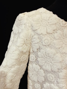 Victoire Vermeulen by Rhum Raisins - Veste ou top court en guipure ivoire