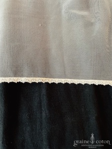 Laure de Sagazan - Voile long de 200 cm en tulle souple ivoire bordé d'un fin galon de dentelle