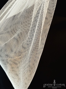 Lorena Formoso - Voile long de 300 cm en tulle souple ivoire clair
