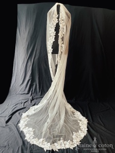 Bianco Evento - Voile simple long de 250 cm en soft tulle ivoire bordé d'une dentelle guipure florale