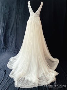 Modeca pour White Boutik - Feline