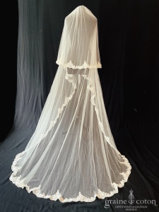 Bianco Evento - Voile long de 250 cm en tulle souple ivoire bordé de dentelle perlée