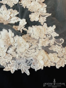 Selestia - Voile long de 220 cm en tulle fluide ivoire clairet appliques de guipure perlée