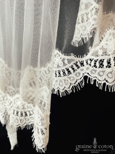 Maison Floret - Voile court en tulle ivoire clair bordé de dentelle
