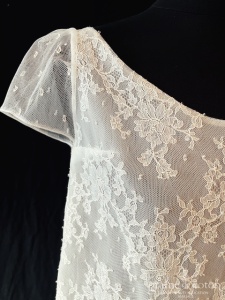 Maison Floret - Top en fine dentelle et petites manches