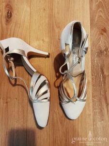 Rachel Simpson - Escarpins Paloma ivoires et dorés en nubuck