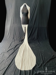 Jasmine Veils - Voile long de 350 cm étroit en tulle extra souple ivoire clair