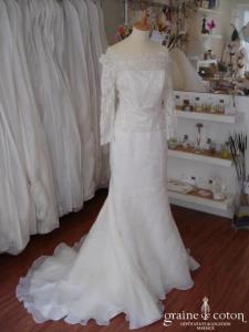 Novissima - Robe ivoire avec manches en dentelle