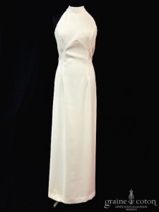 Création - Robe encolure américaine en crêpe