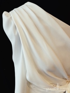 Jodie Paris - Robe courte patineuse en crêpe ivoire