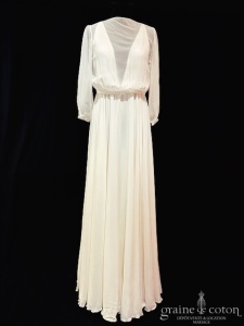 Donatelle Godart - Freedom avec son boléro